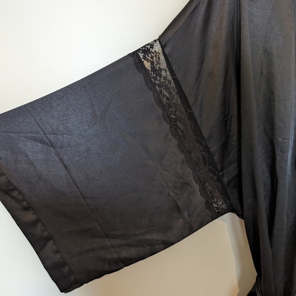 😃 Victoria's Secret short black robe sz L - Picture 7 of 8